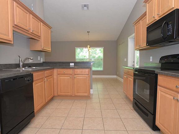 4th image of 2259 Beardsley Dr
