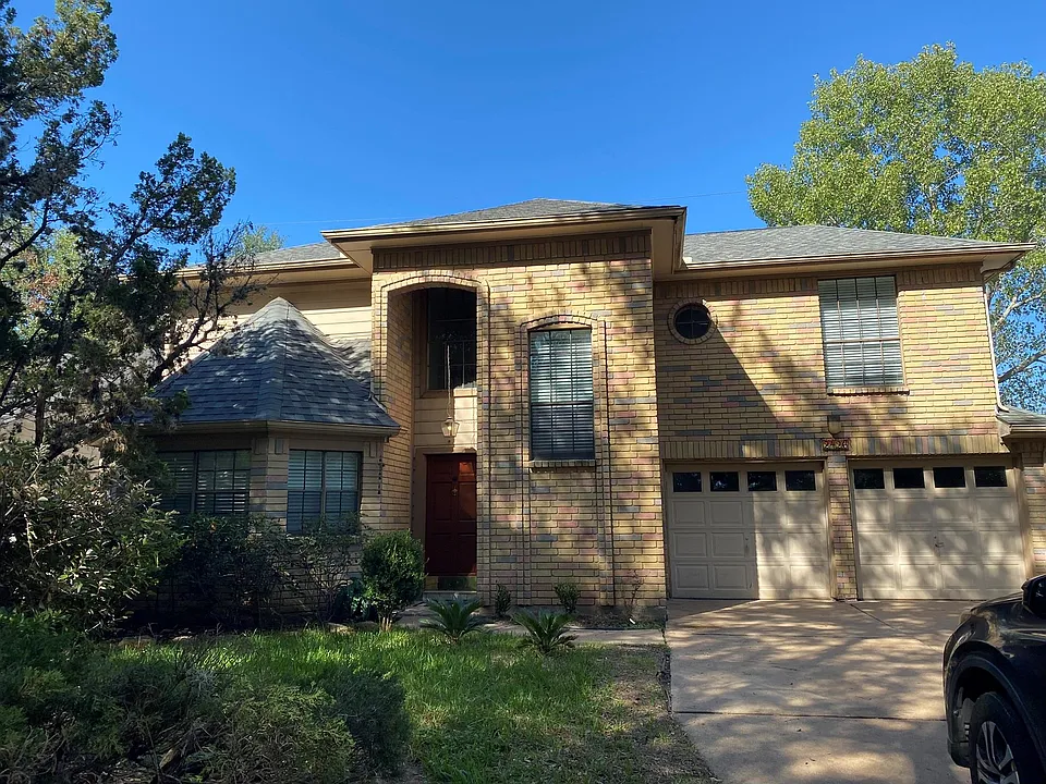 2426 Lakefield Way