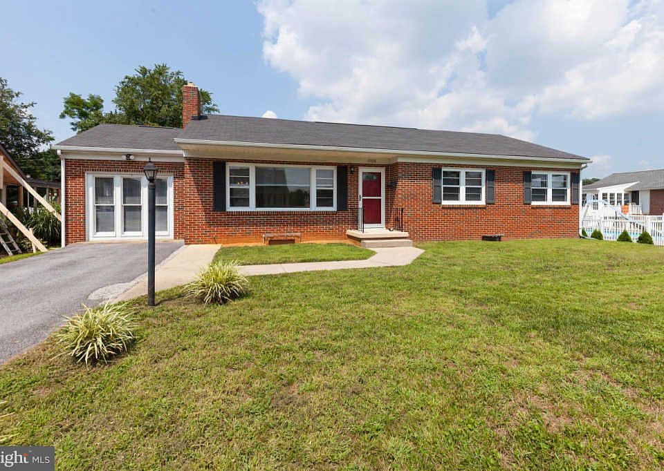 1st image of 17328 Diane Dr