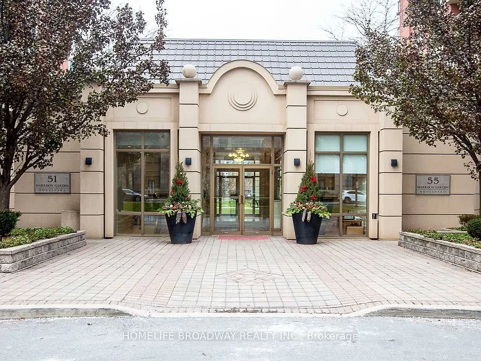 51 Harrison Garden Blvd #Penthouse 01