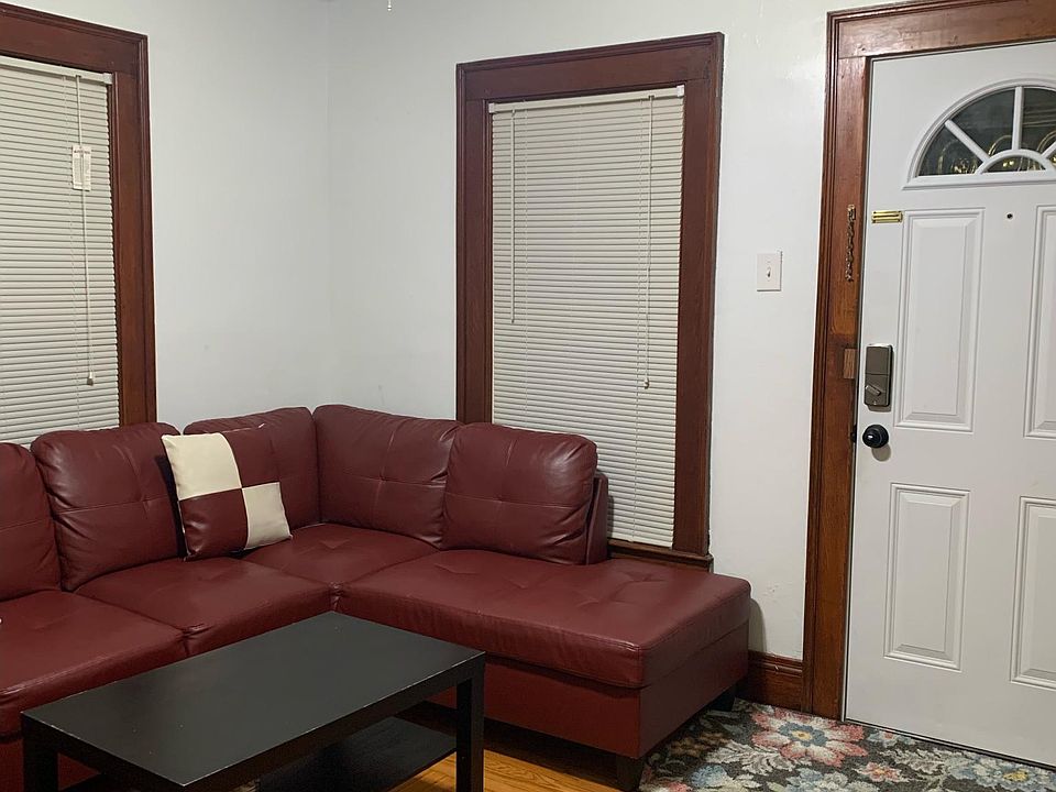 1st image of 207 Hixson Ave
