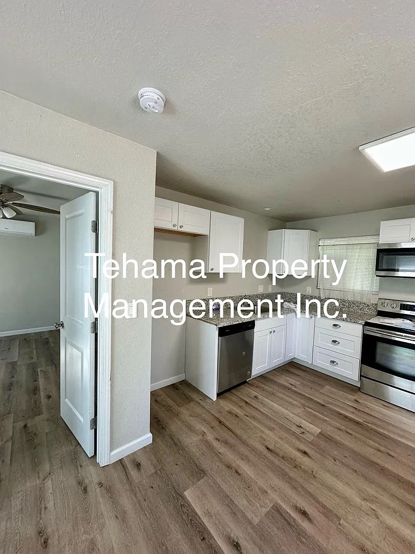 529 David Ave — Photo 2