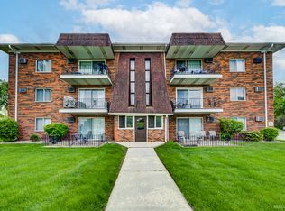 5701 129th St #2D, Crestwood, IL 60418