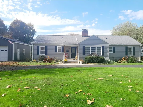 242 Glasgow St, Clyde, NY 14433