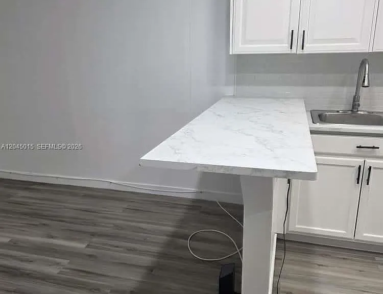 23 Miami Gardens Rd — Photo 4