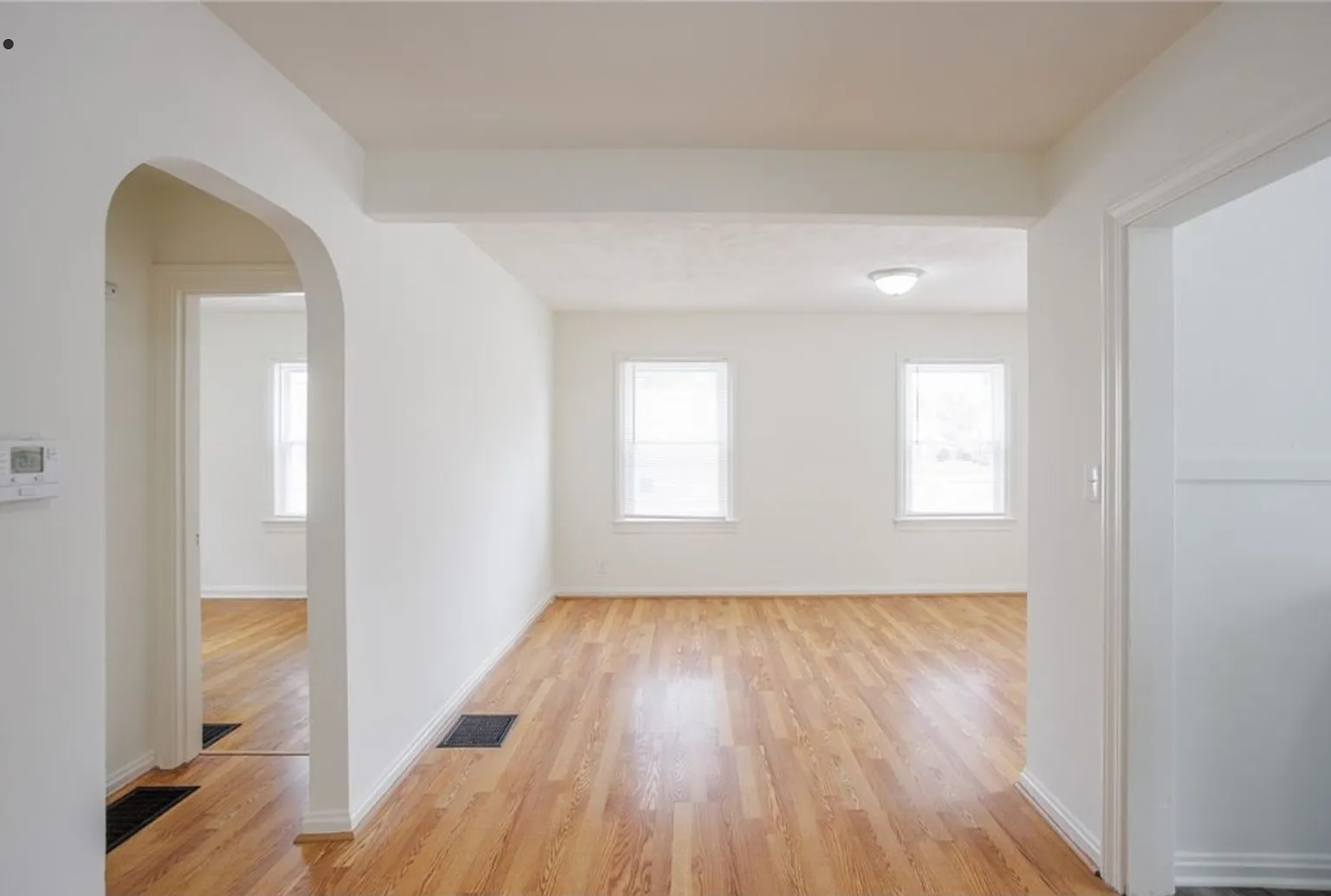 2 bed, 800 sqft, $1,375 — Photo 2