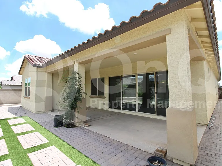 15078 W Roosevelt St — Photo 28