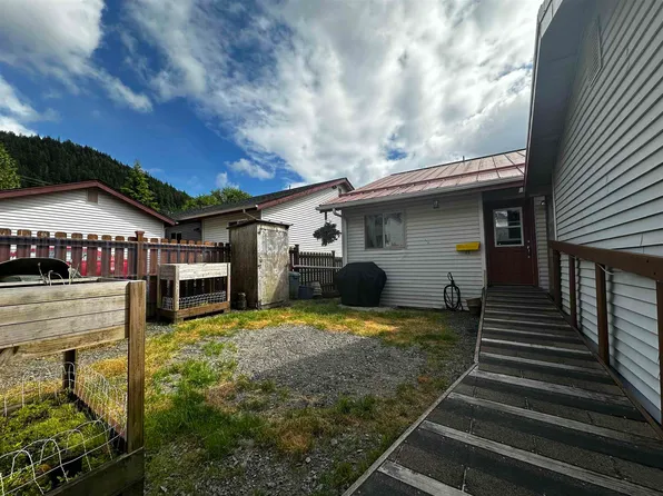 3213 Timberline Ct, Ketchikan, AK 99901