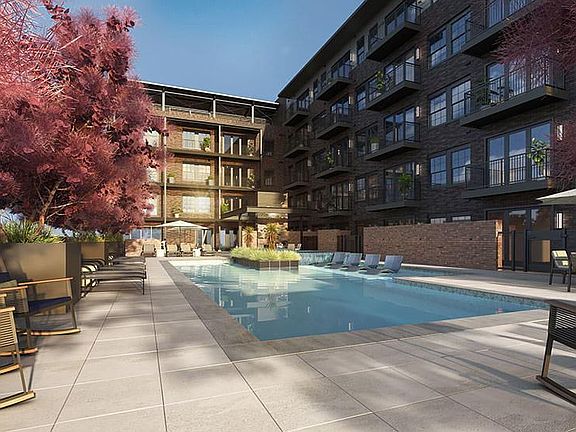 5th image of 900 S Harwood St #338