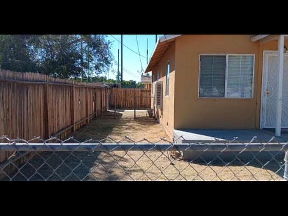 3rd image of 43511 6th St E
