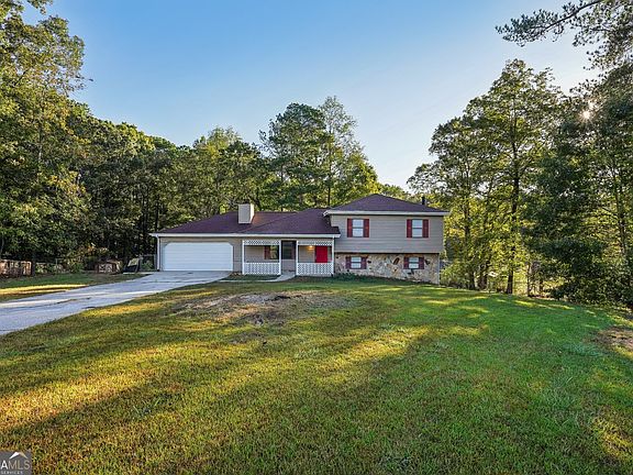 2nd image of 1076 Westwood Pl