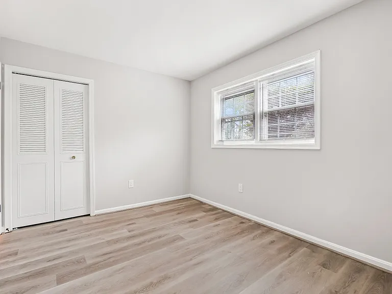 10106 Bosworth Ct — Photo 21
