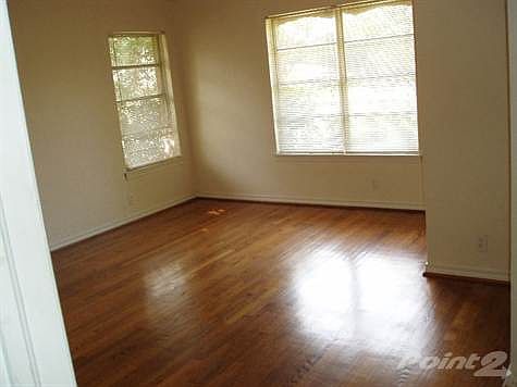 11202 Living Room