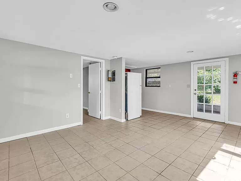 2121 University Blvd S #2121 — Photo 11