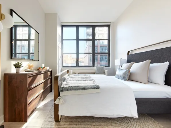 160 Front Street image 15 of 19