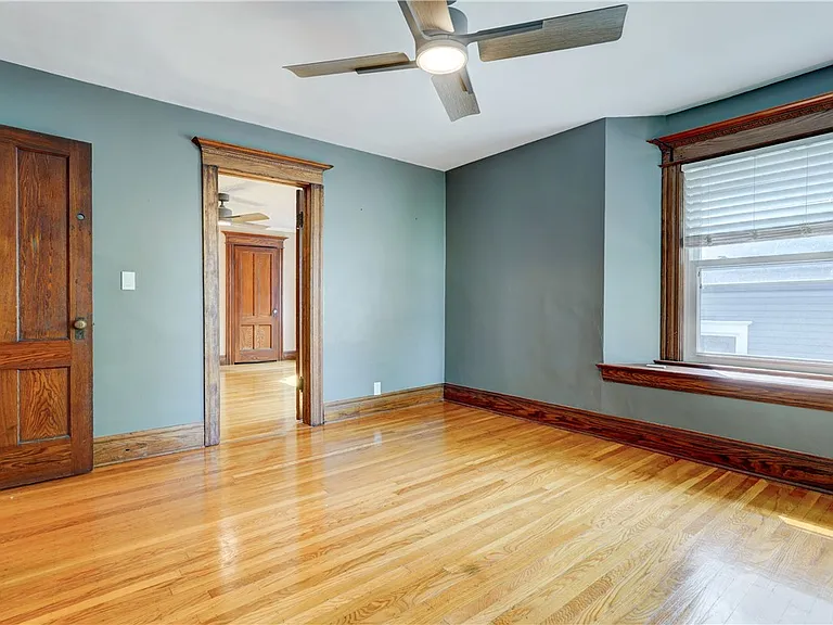 31 Birch Cres — Photo 32