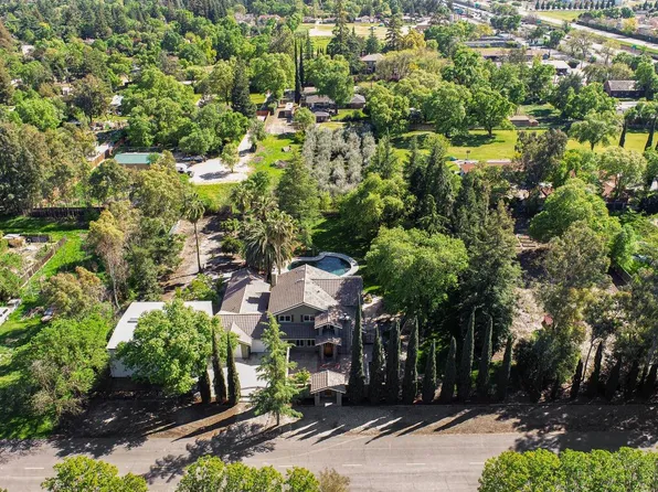 4620 Greenoak Ln, Stockton, CA 95212