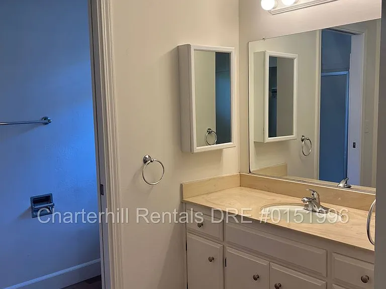418 Pheasant Ln — Photo 9