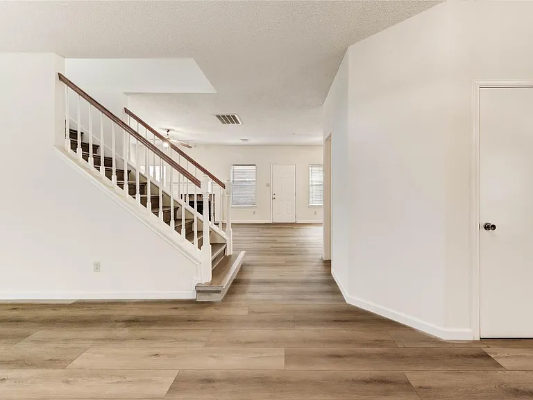 2338 Bent River Dr — Photo 12