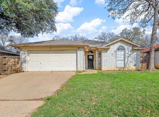 1114 Stone Creek Dr, Mansfield, TX 76063