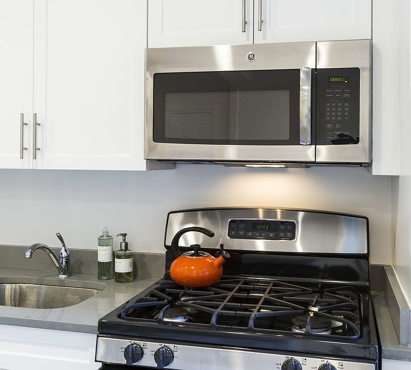 1st image of 7210 41st Ave #4V