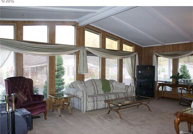1st image of 2472 Nightingale Ln