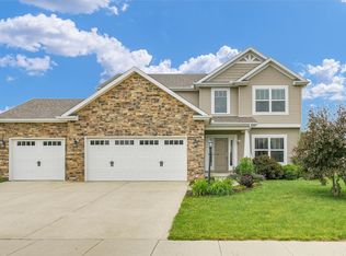 2107 Max Run Dr, Champaign, IL 61822