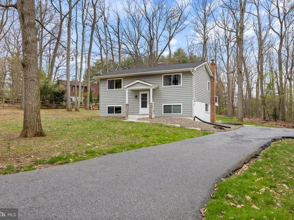 5006 Roller Rd, Manchester, MD 21102