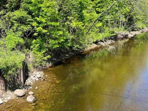 L34.110 US Route 9, Schroon Lake, NY 12870