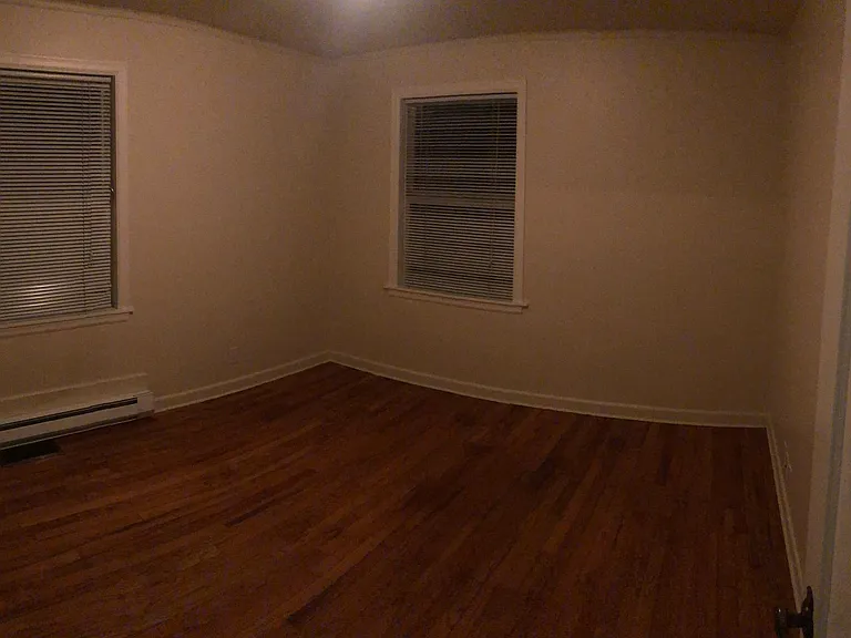 5511 39th Ave NE — Photo 6