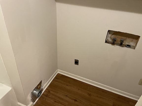 4th image of 212 W Underwood Ave #B