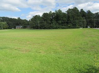 Dawson St, Grifton, NC 28530