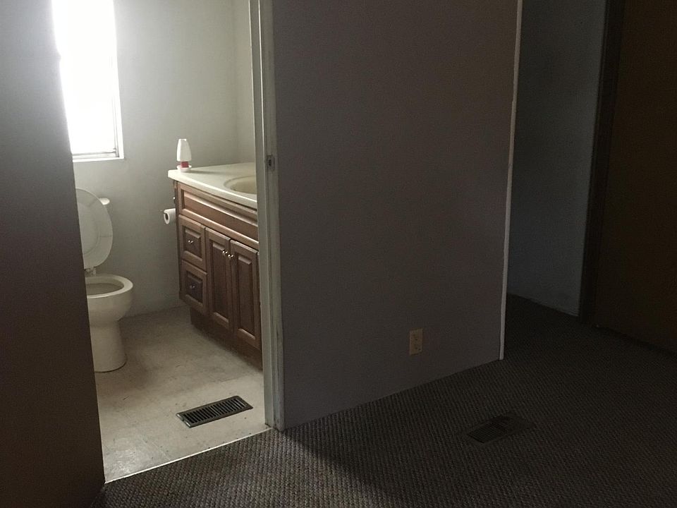 1st image of 310 Avenue D