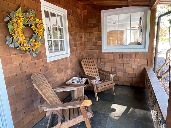 Side porch