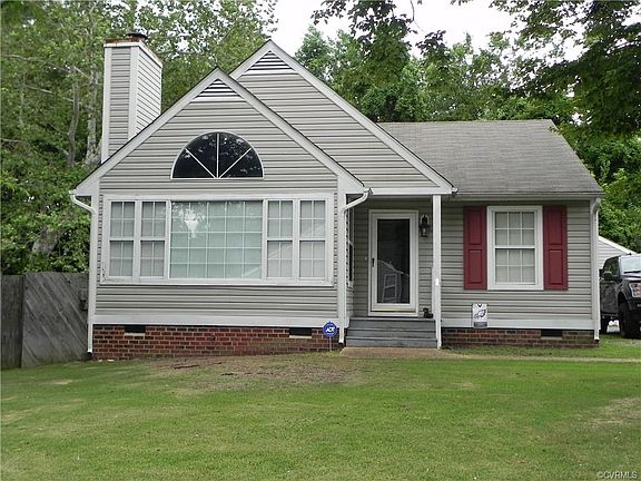 2nd image of 108 Seven Pines Ave