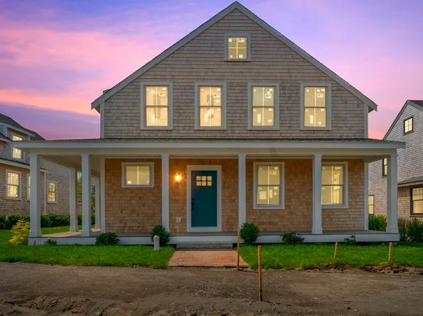 7 Honeysuckle Dr, Nantucket, MA 02554