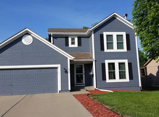 370 N Pine St, Gardner, KS 66030