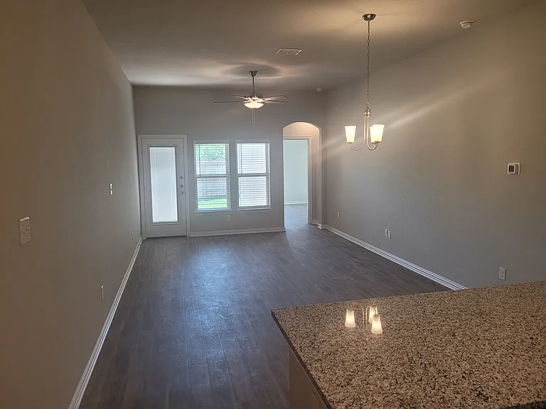 9318 Clark Cv — Photo 16