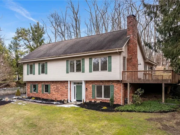 120 Canterbury Ln, McMurray, PA 15317