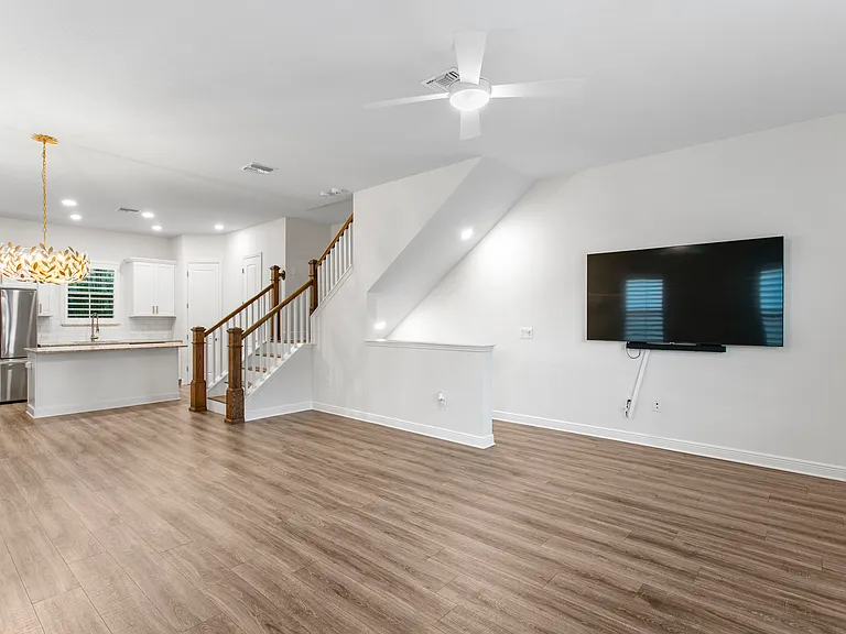 3803 W Cleveland St — Photo 14