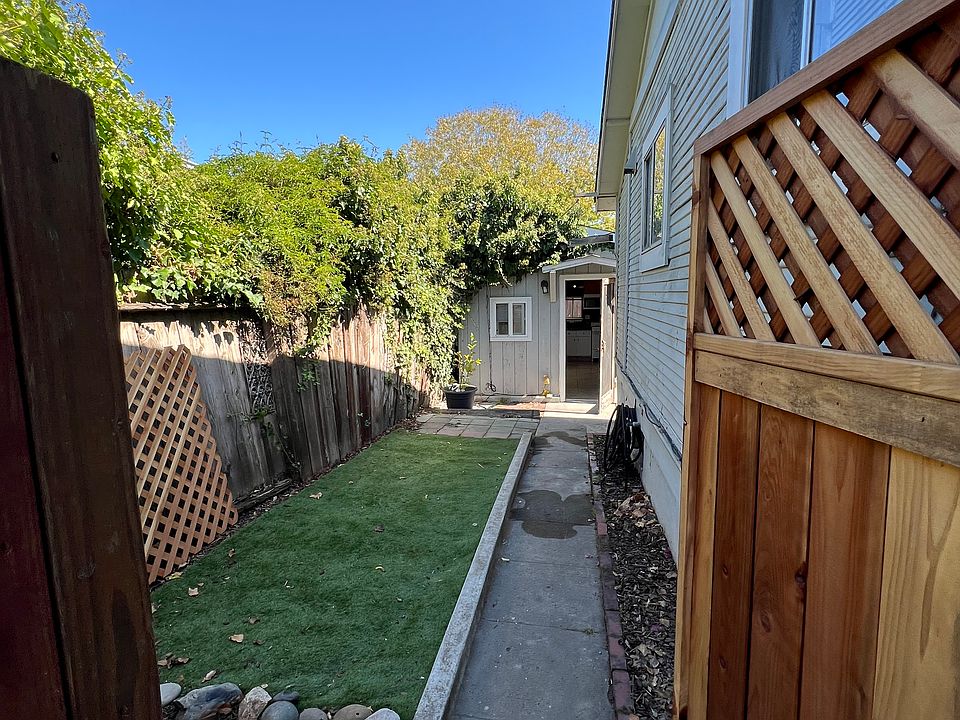 Front entrance and private front yard
