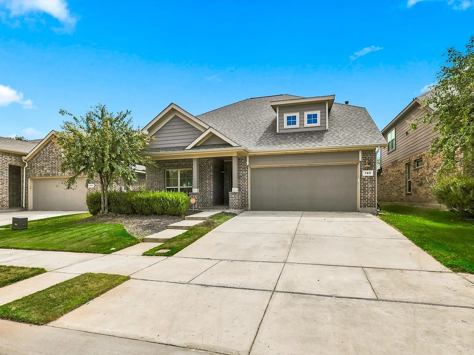 4 bed, 2513 sqft, $3,100 — Photo 2