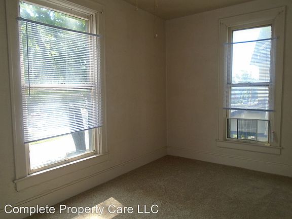 2nd image of 717 N Elm St #2