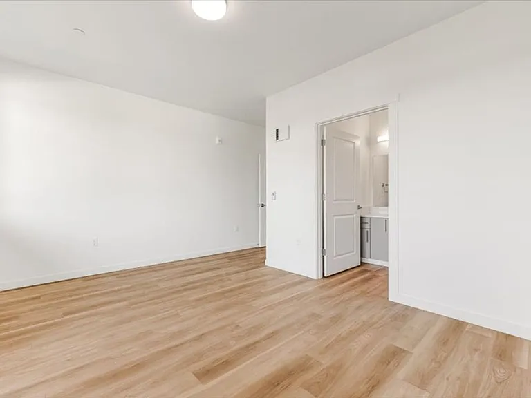 Hermoso View Apartments — Photo 51