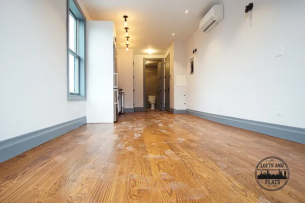 Rented by Lofts and Flats LLC | media 34