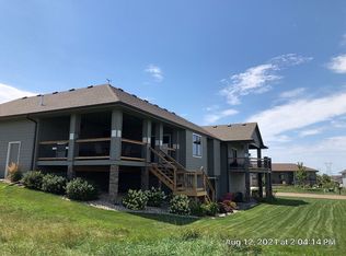 1624 W River Bend St, Brandon, SD 57005