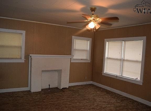3rd image of 406 N Wall St
