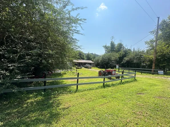 1430 Old Columbia Rd, Burkesville, KY 42717