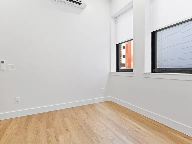 101 Richmond St #212 — Photo 6