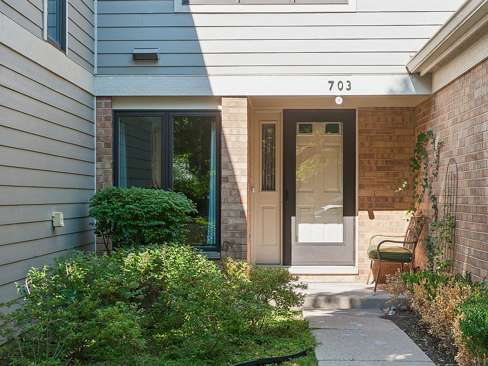 1st image of 703 Caliente Ct #115B